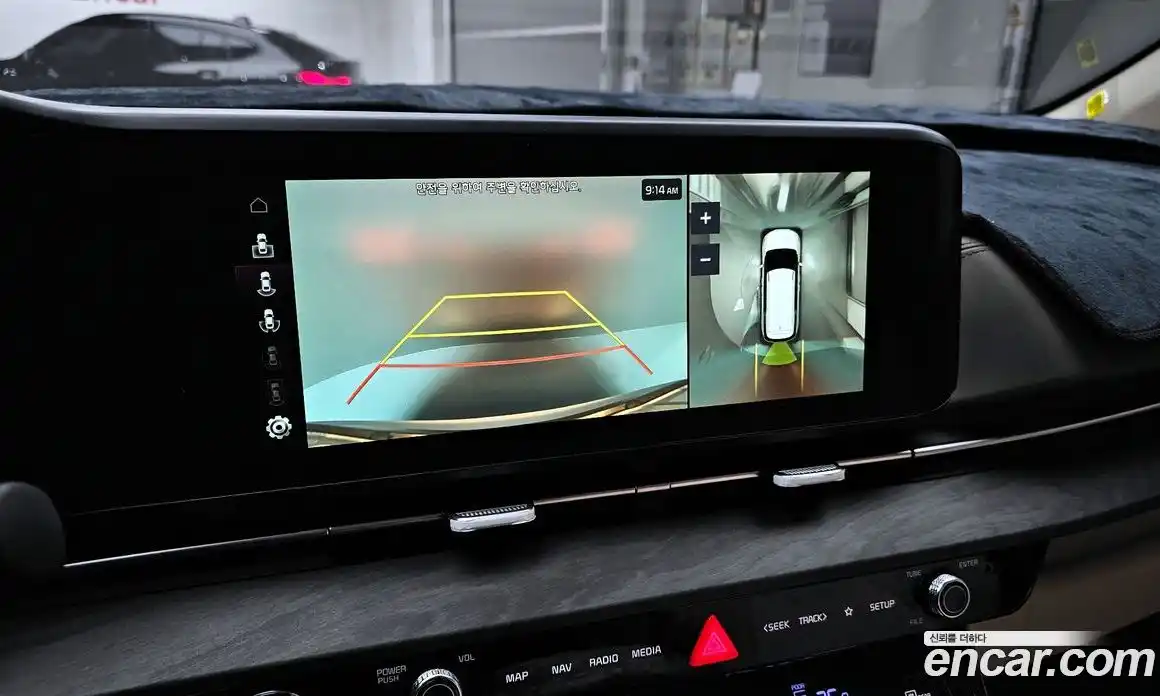 Kia Canival 2023 3.5 Автомат в Москве № 532874, фото 17