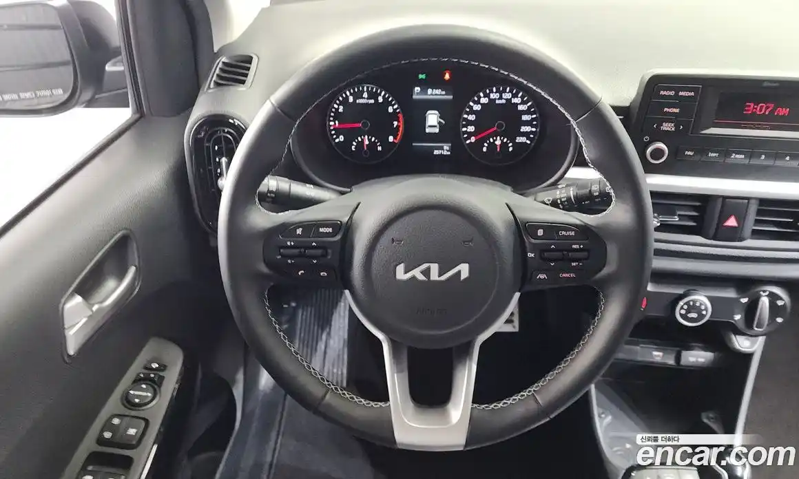 Kia Morning 2022 1.0 Автомат в Москве № 532912, фото 13