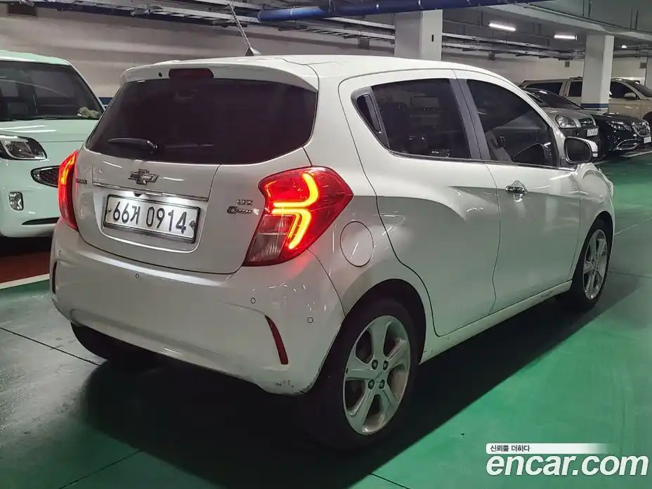 Chevrolet Spark 2016 1.0 Автомат в Москве № 533094, фото 6