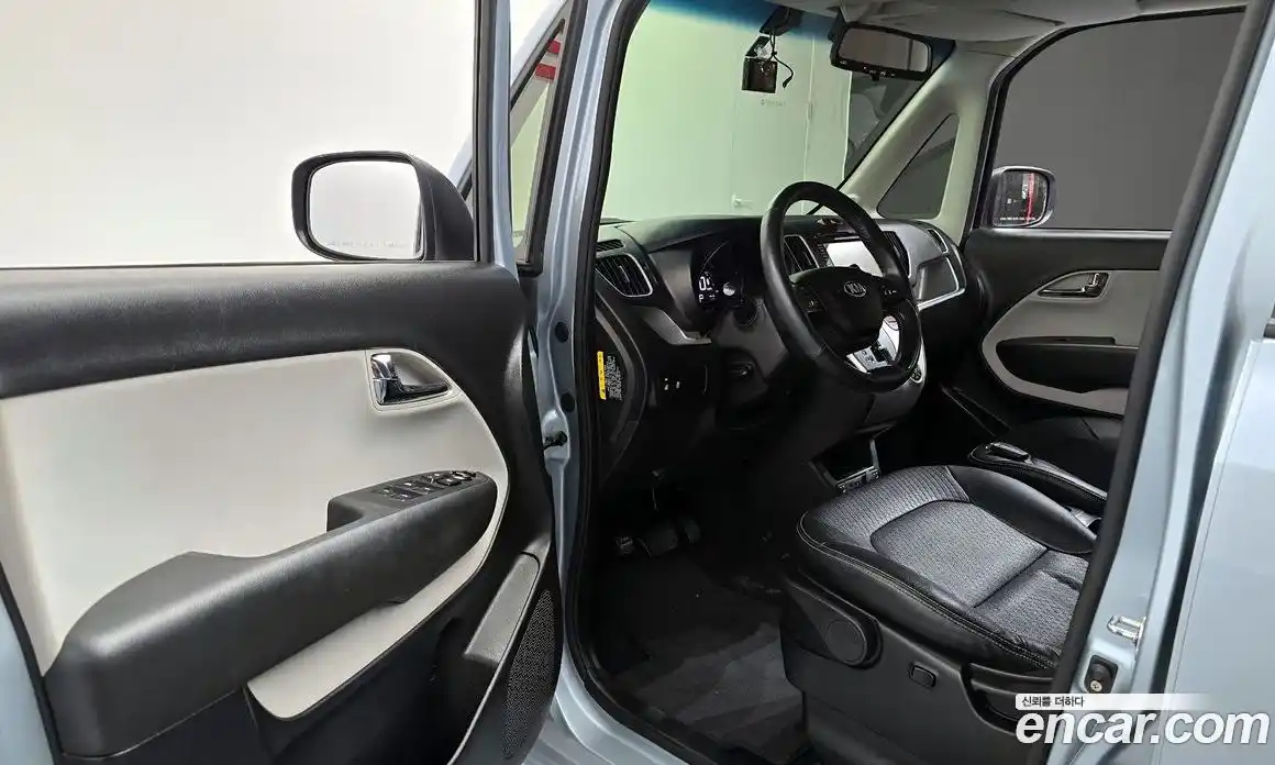 Kia Ray 2017 1.0 Автомат в Москве № 534112, фото 11