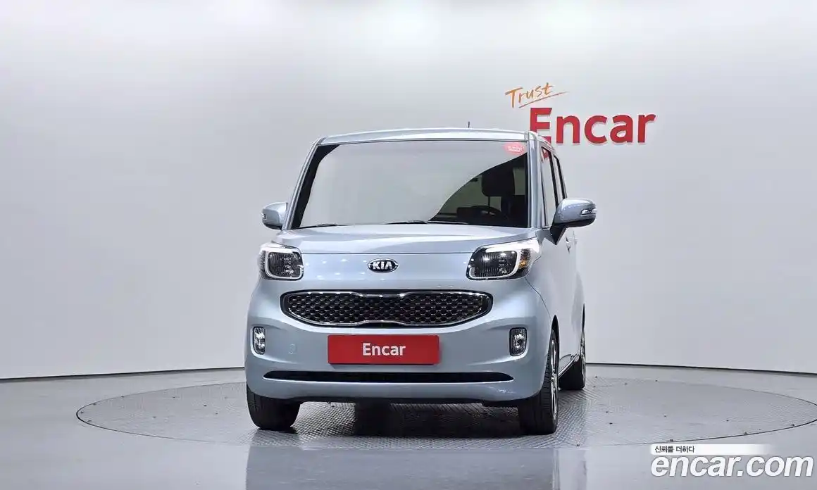 Kia Ray 2017 1.0 Автомат в Москве № 534112, фото 3