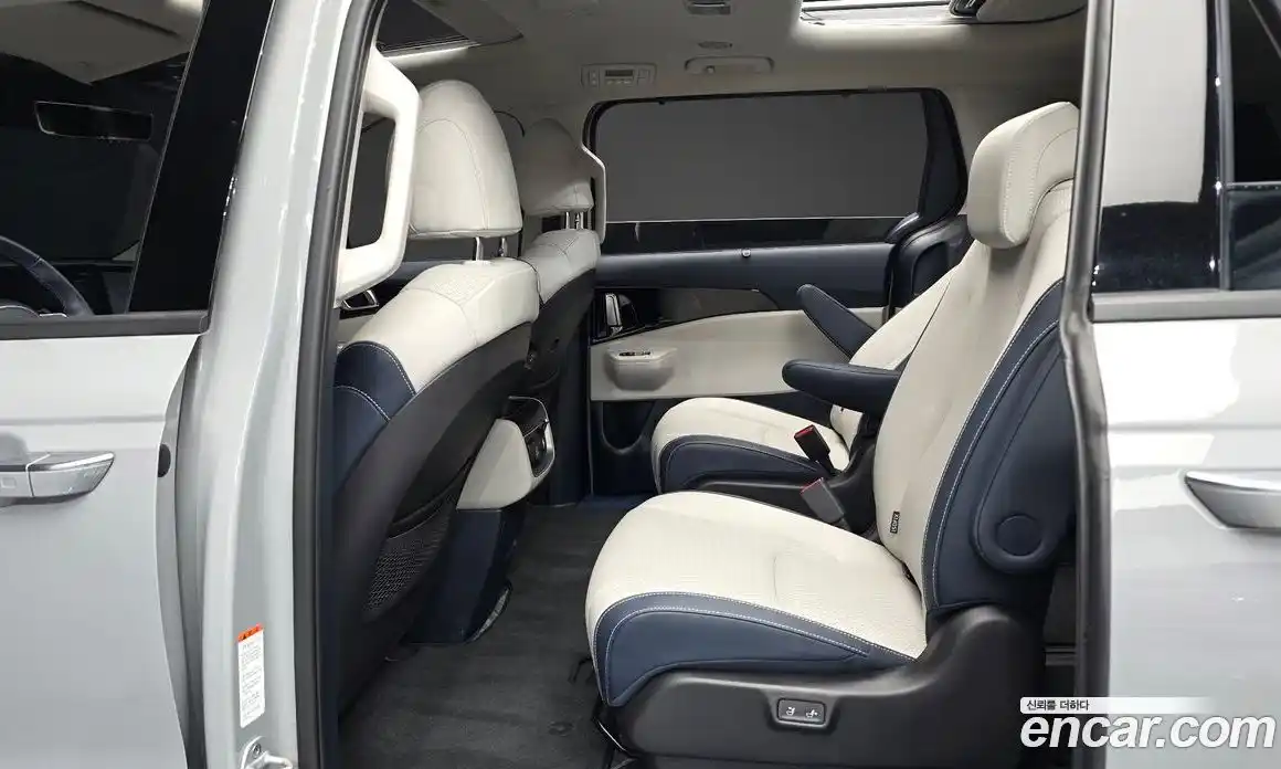 Kia Canival 2024 1.6 Автомат в Москве № 534413, фото 12