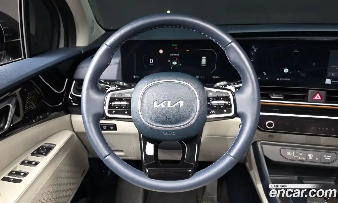 Kia Canival 2024 1.6 Автомат в Москве № 534413, фото 13