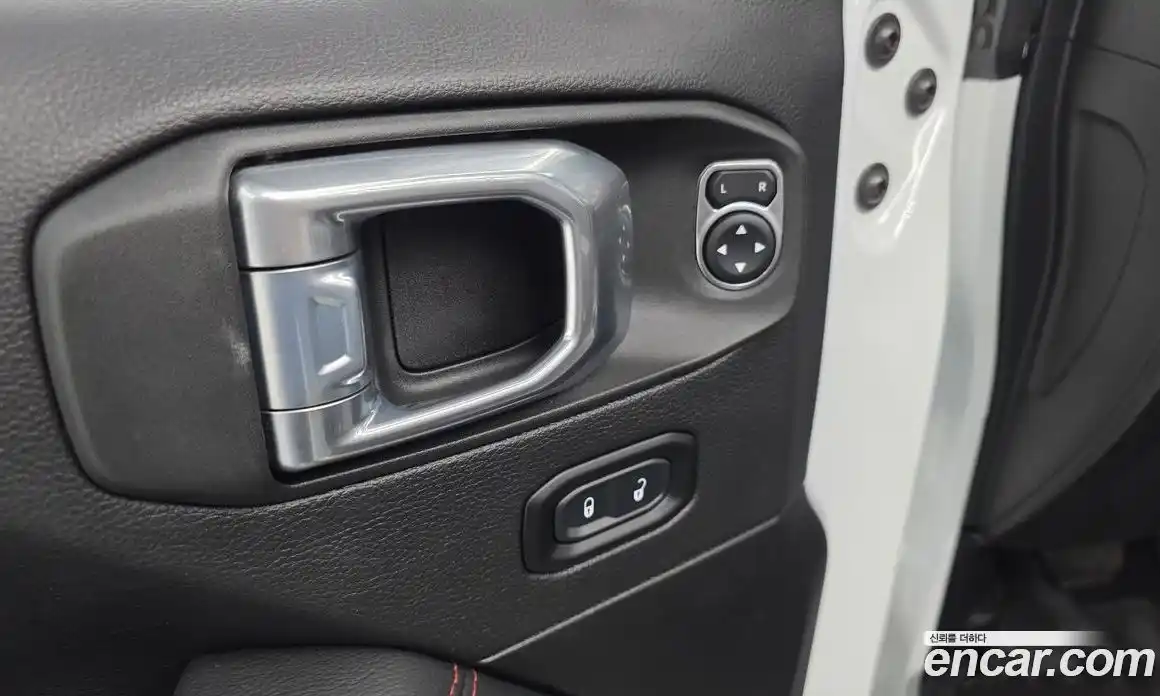 Jeep Wrangler 2022 2.0 Автомат в Москве № 534759, фото 18