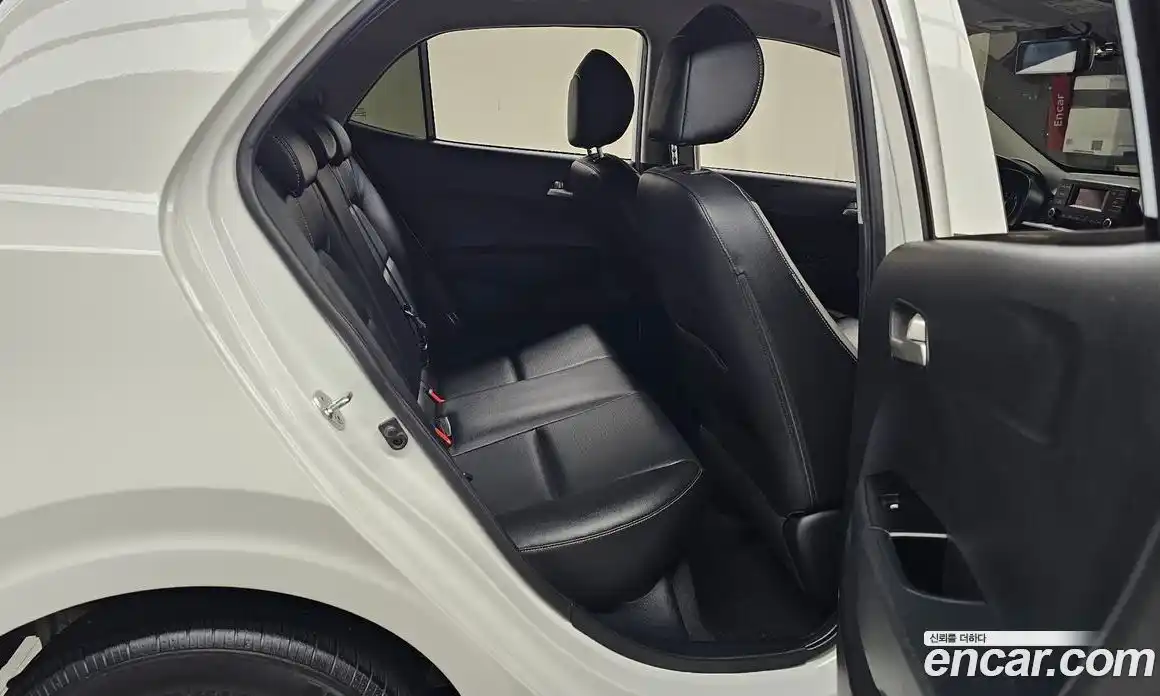 Kia Morning 2022 1.0 Автомат в Москве № 534886, фото 12