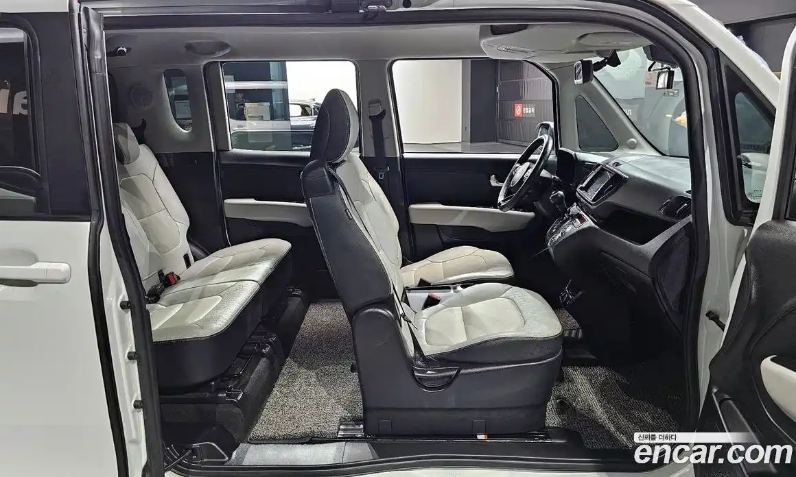 Kia Ray 2023 1.0 Автомат в Москве № 535028, фото 11