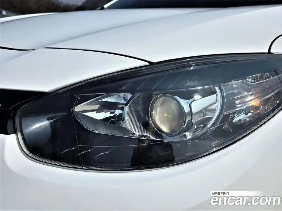 Renault SM3 2015 1.6 Автомат в Москве № 536354, фото 6