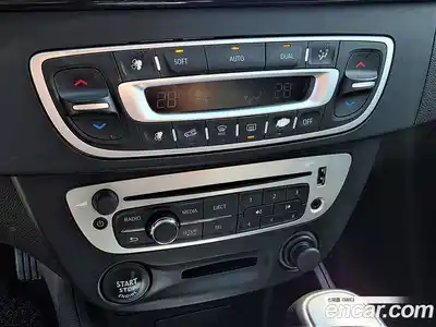 Renault SM3 2015 1.6 Автомат в Москве № 536354, миниатюра 7