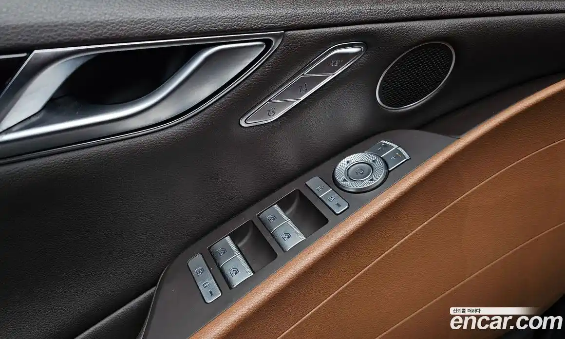 Genesis G80 2023 2.5 Автомат в Москве № 537239, фото 12