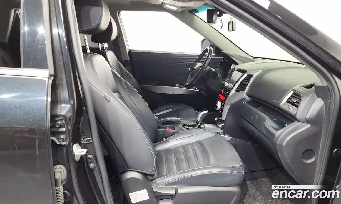 SsangYong TIBOLI 2015 1.6 Автомат в Москве № 539343, фото 11