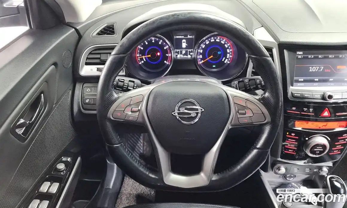 SsangYong TIBOLI 2015 1.6 Автомат в Москве № 539343, фото 13