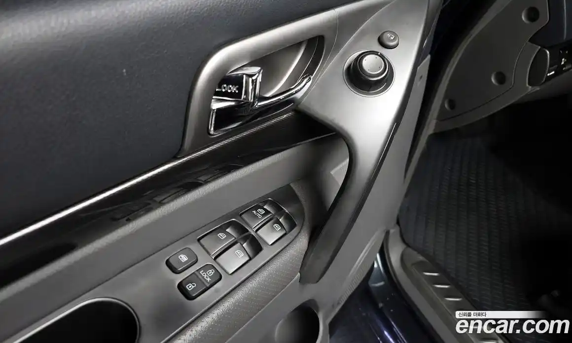 SsangYong Korando 2014 2.0 Автомат в Москве № 539608, фото 17