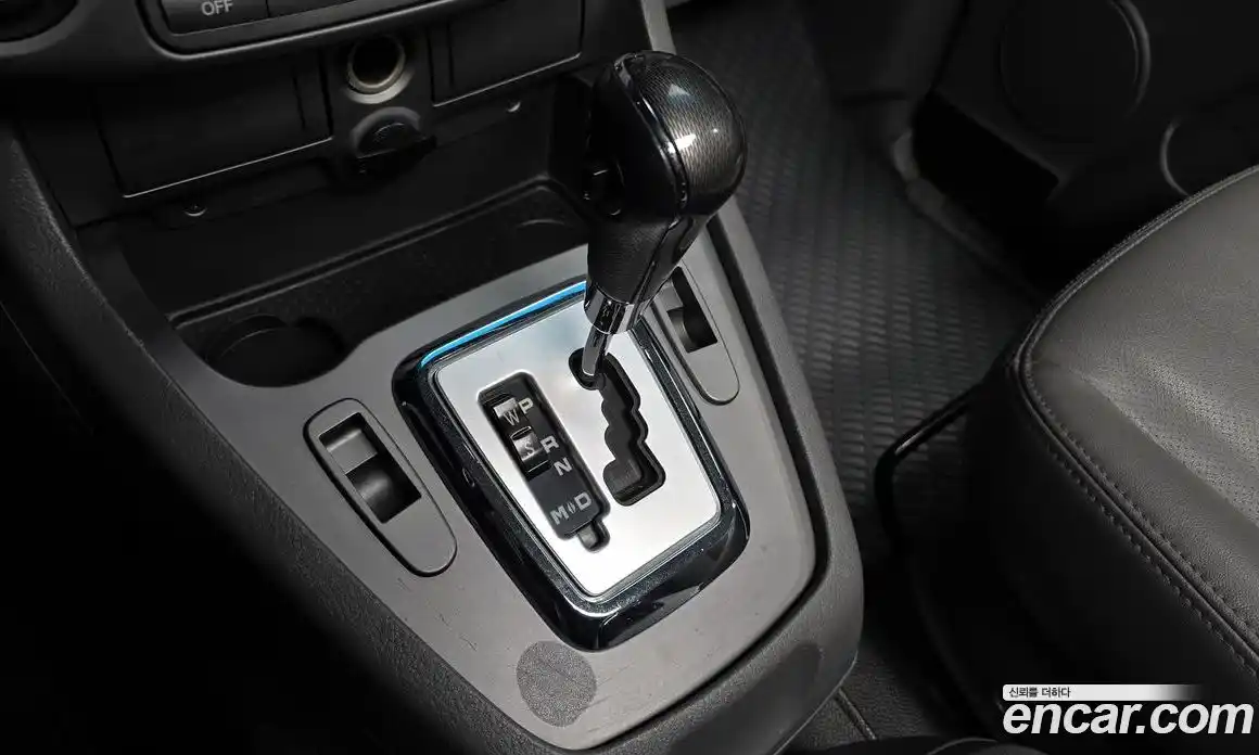 SsangYong Korando 2014 2.0 Автомат в Москве № 539608, фото 9