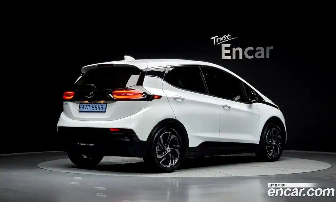 Chevrolet Bolt EV 2022 0.2 Автомат в Москве № 539923, фото 2