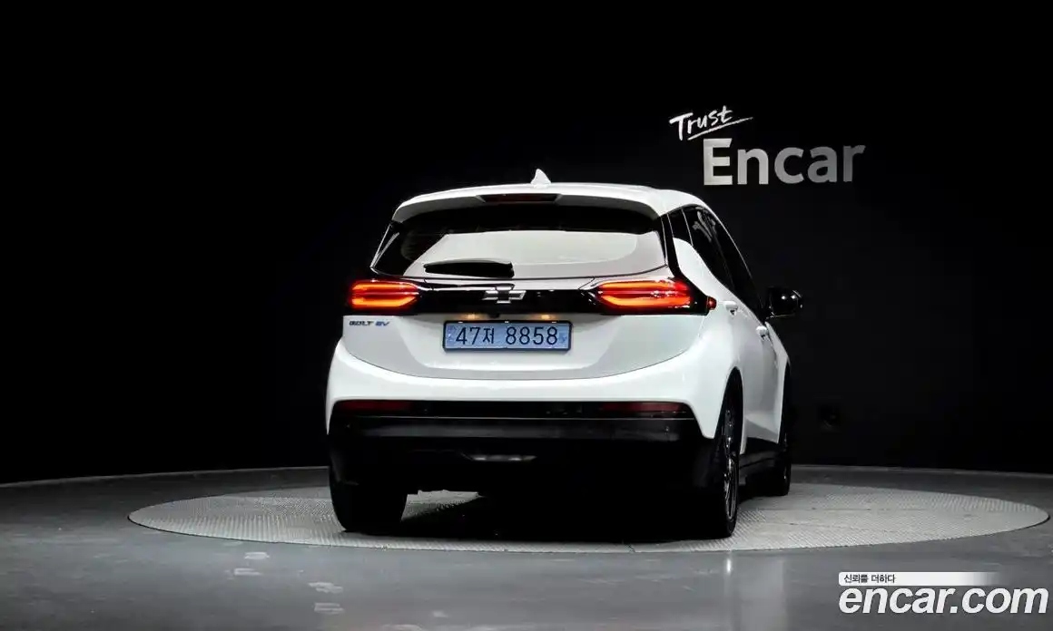 Chevrolet Bolt EV 2022 0.2 Автомат в Москве № 539923, фото 4