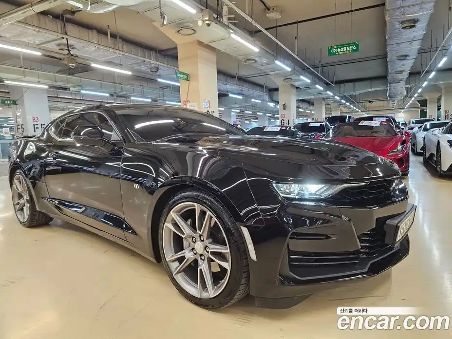 Chevrolet Camaro 2021 6.2 Автомат в Москве № 540570, фото 1