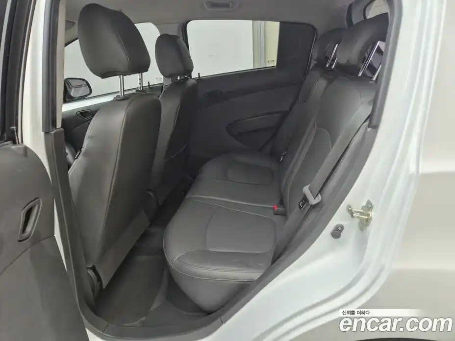 Chevrolet Spark 2014 1.0 Автомат в Москве № 540675, фото 13