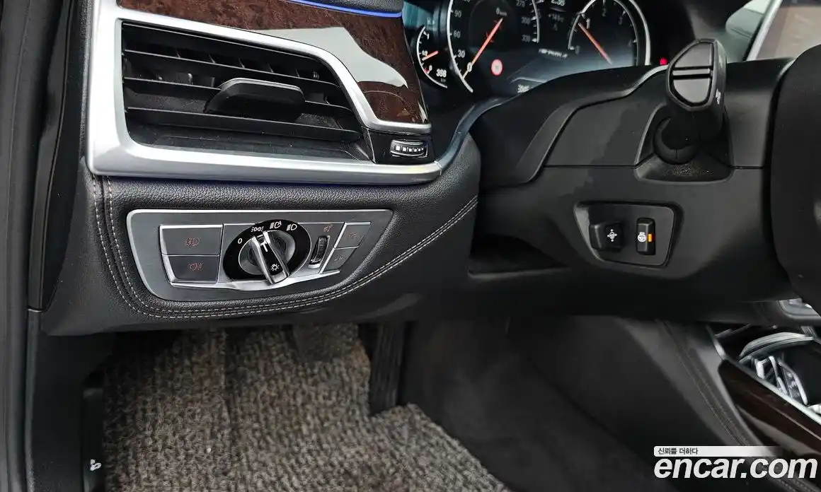 BMW 7-Series 2016 3.0 Автомат в Москве № 541085, фото 17