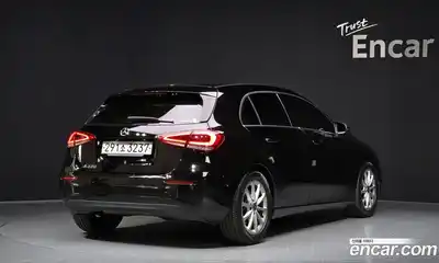 Mercedes-Benz A-Class 2020 2.0 Автомат в Москве № 542133, миниатюра 2