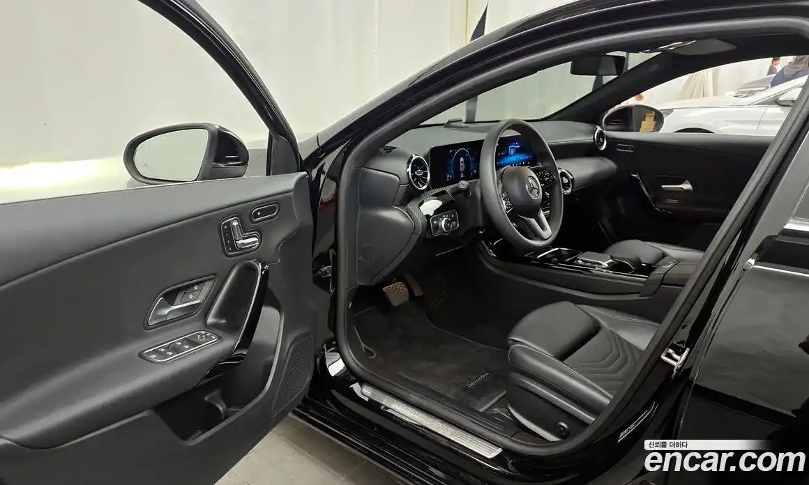 Mercedes-Benz A-Class 2020 2.0 Автомат в Москве № 542133, фото 10