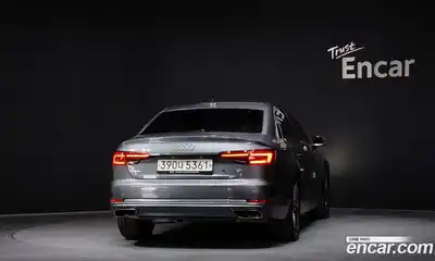 Audi A4 2019 2.0 Автомат в Москве № 543998, миниатюра 4
