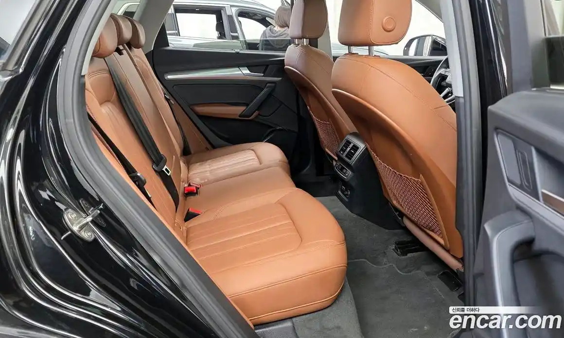 Audi Q5 2021 2.0 Автомат в Москве № 544071, фото 12