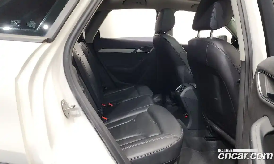 Audi Q3 2015 2.0 Автомат в Москве № 544274, фото 12