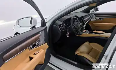 Volvo S90 2023 2.0 Автомат в Москве № 545100, миниатюра 10