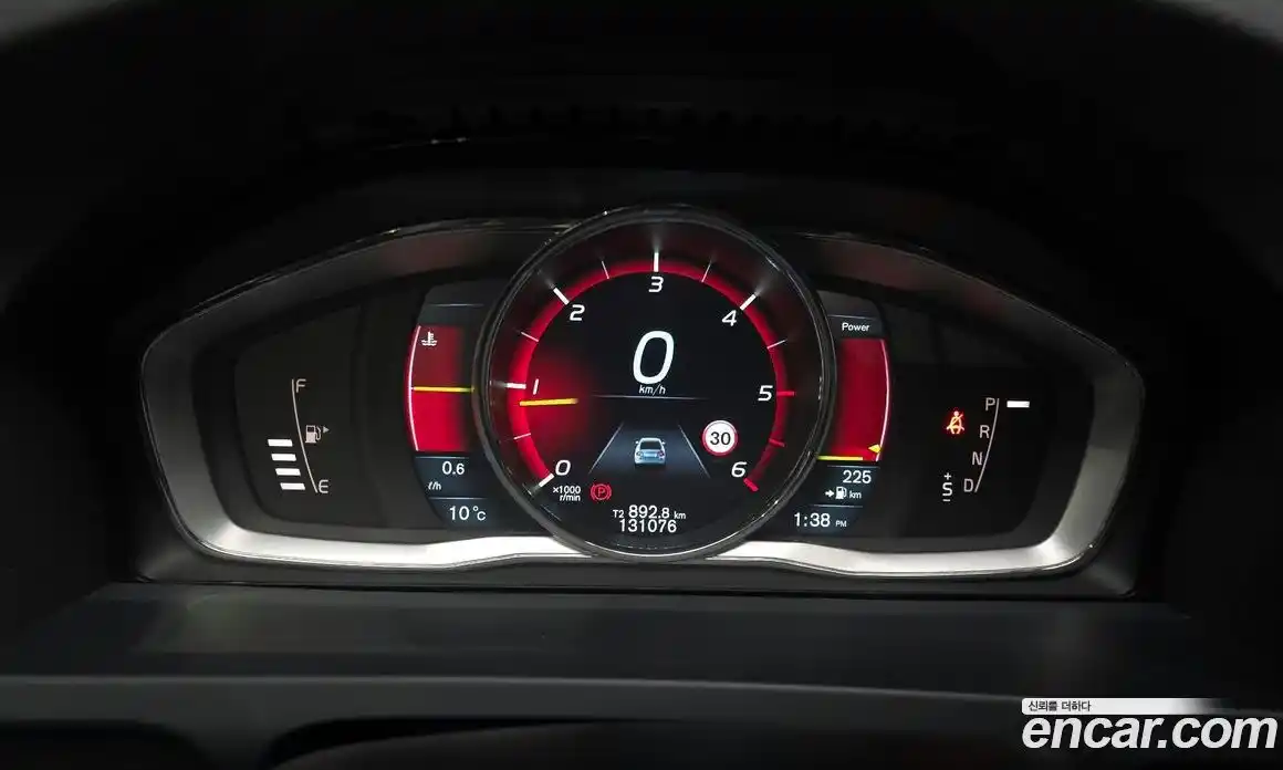 Volvo S60 2014 2.0 Автомат в Москве № 545177, фото 8