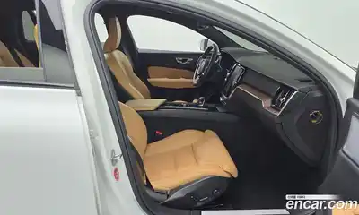 Volvo V60 2022 2.0 Автомат в Москве № 545187, миниатюра 11