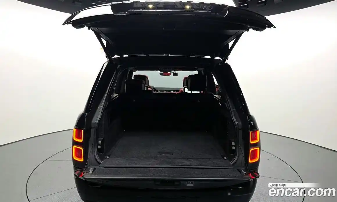 Land Rover Range-Rover 2019 4.4 Автомат в Москве № 546263, фото 20