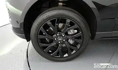 Land Rover Range-Rover 2019 4.4 Автомат в Москве № 546263, миниатюра 5