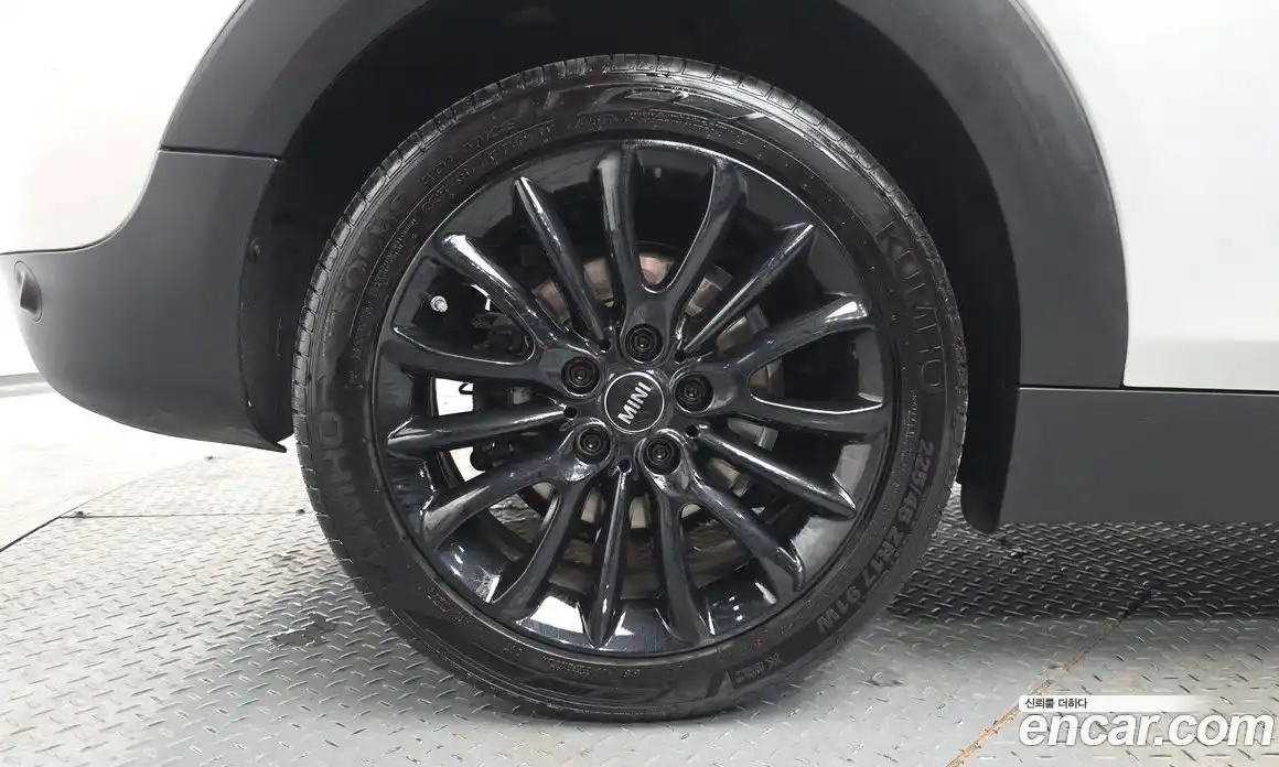 Mini Clubman 2023 1.5 Автомат в Москве № 546364, фото 4