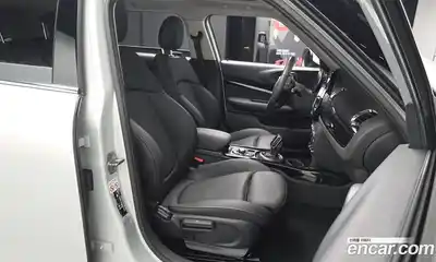 Mini Clubman 2023 1.5 Автомат в Москве № 546364, миниатюра 9