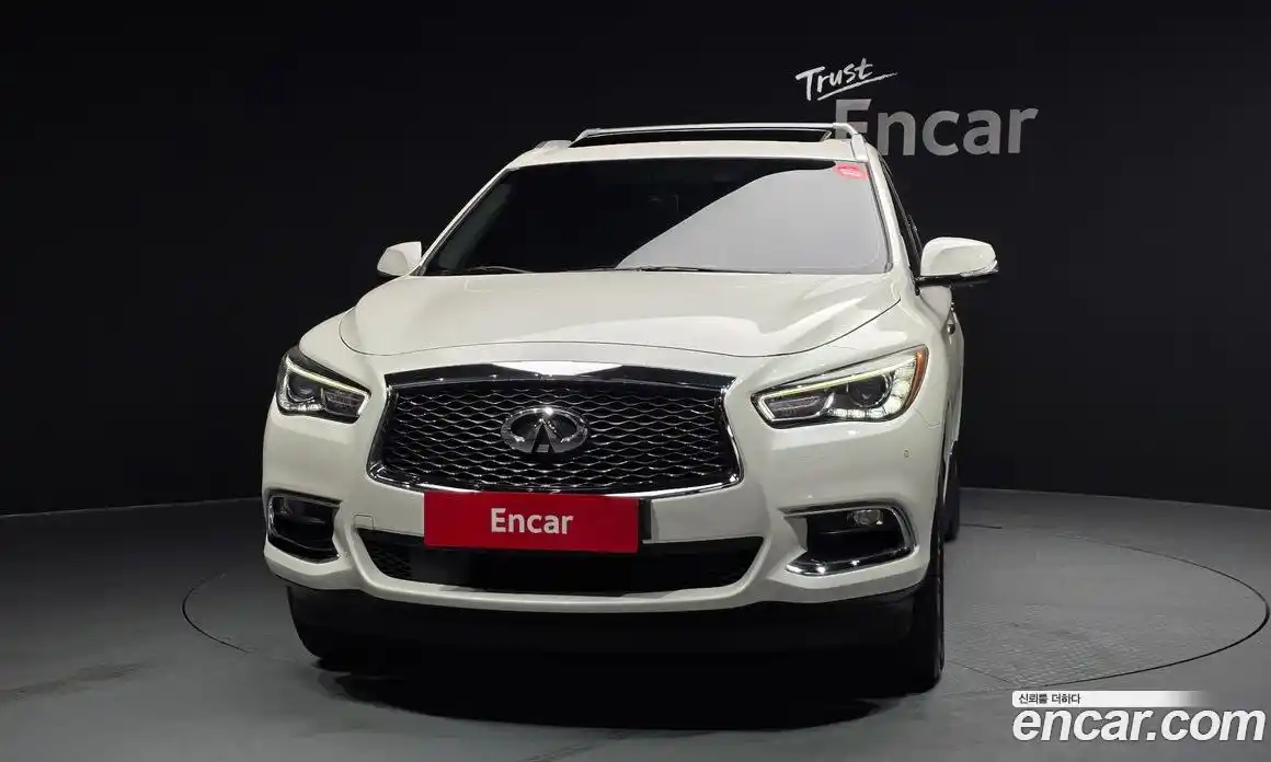 Infiniti QX60 2017 3.5 Автомат в Москве № 547870, фото 3