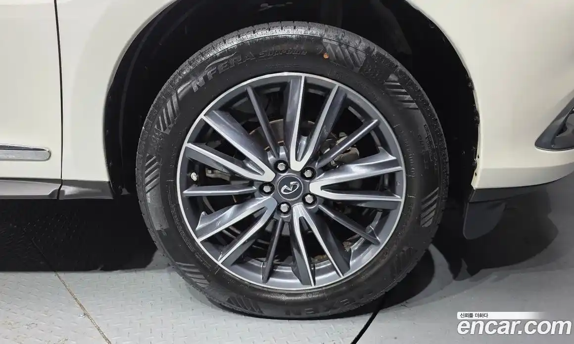 Infiniti QX60 2017 3.5 Автомат в Москве № 547870, фото 5