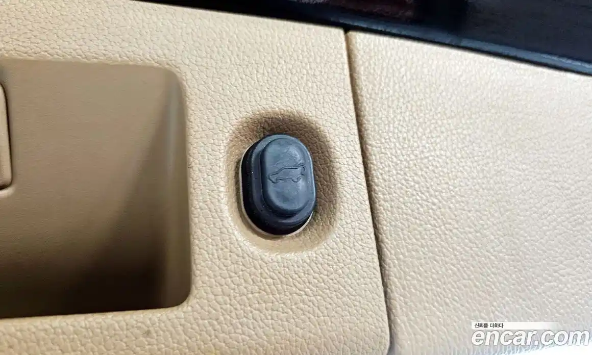 Cadillac Escalade 2018 6.2 Автомат в Москве № 548096, фото 19