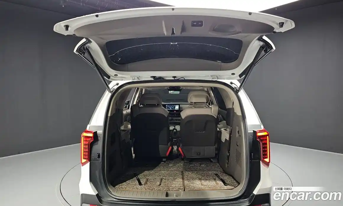 Kia Canival 2024 2.2 Автомат в Москве № 55790, фото 11