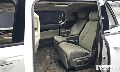 Kia Canival 2024 2.2 Автомат в Москве № 55790, миниатюра 5