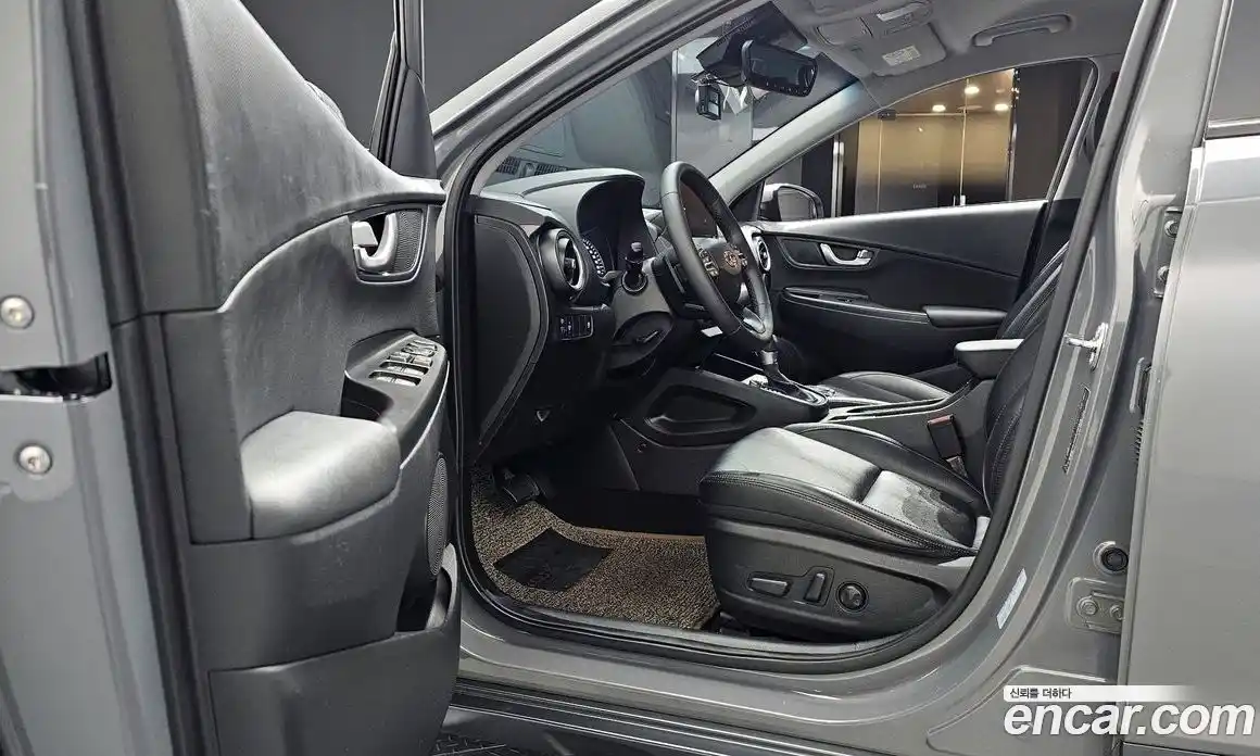 Hyundai Kona 2021 1.6 Автомат в Москве № 5965, фото 3