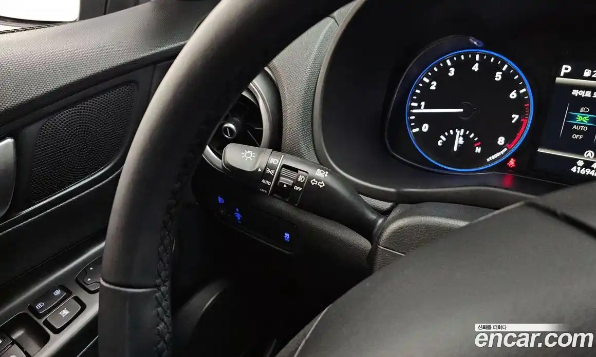 Hyundai Kona 2021 1.6 Автомат в Москве № 5965, фото 6