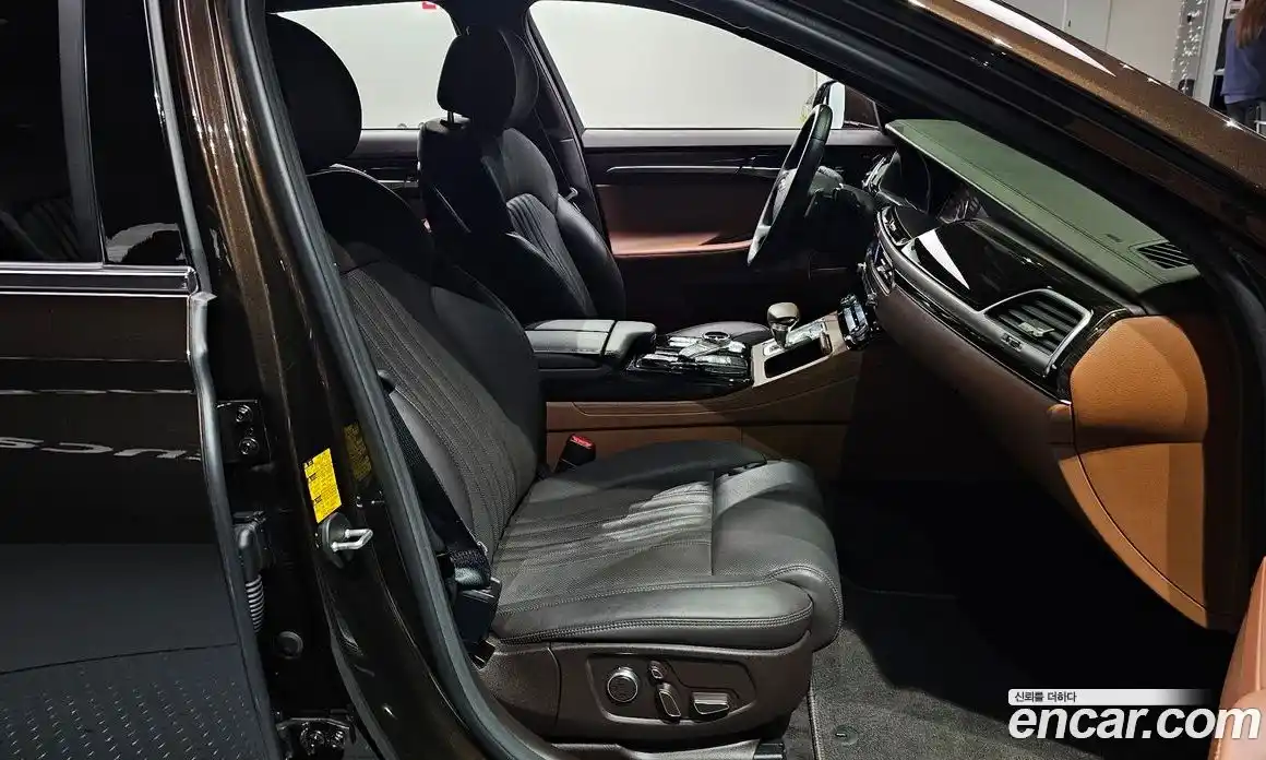 Genesis G90 2019 3.8 Автомат в Москве № 83634, фото 10