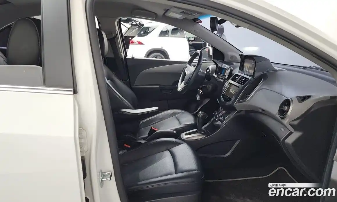 Chevrolet Aveo 2013 1.6 Автомат в Москве № 103258, фото 11