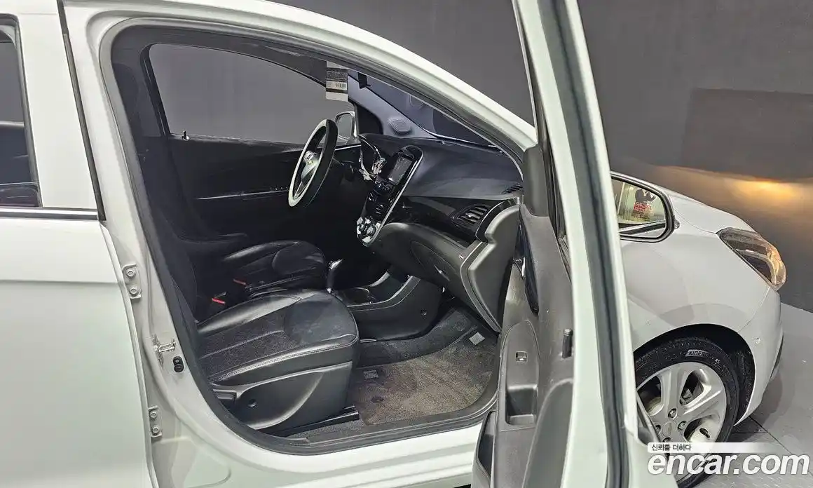 Chevrolet Spark 2016 1.0 Автомат в Москве № 105389, фото 11