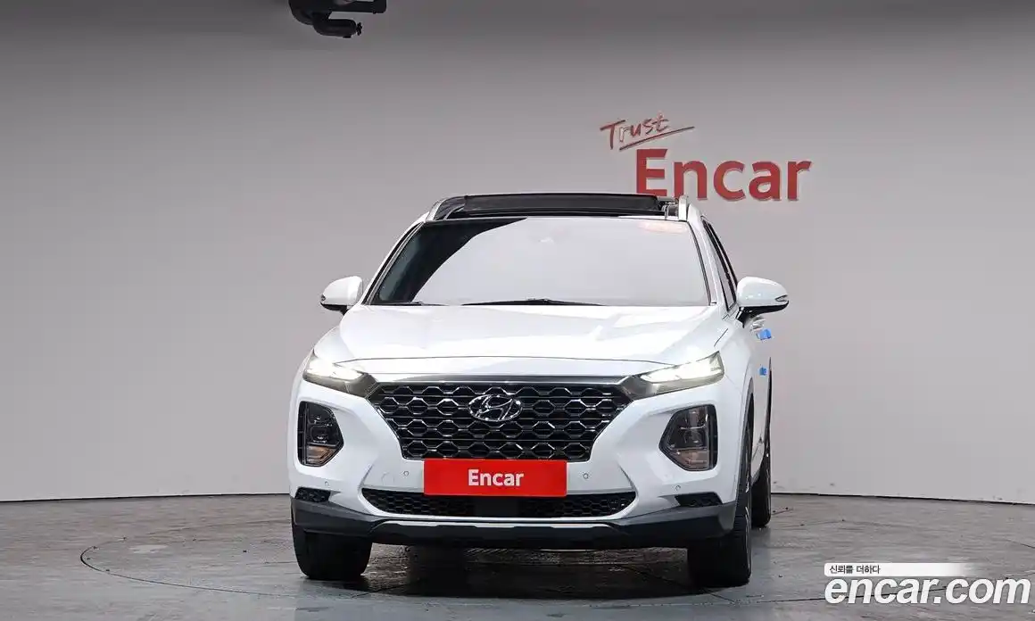 Hyundai Santa Fe 2019 2.0 Автомат в Москве № 110397, фото 20