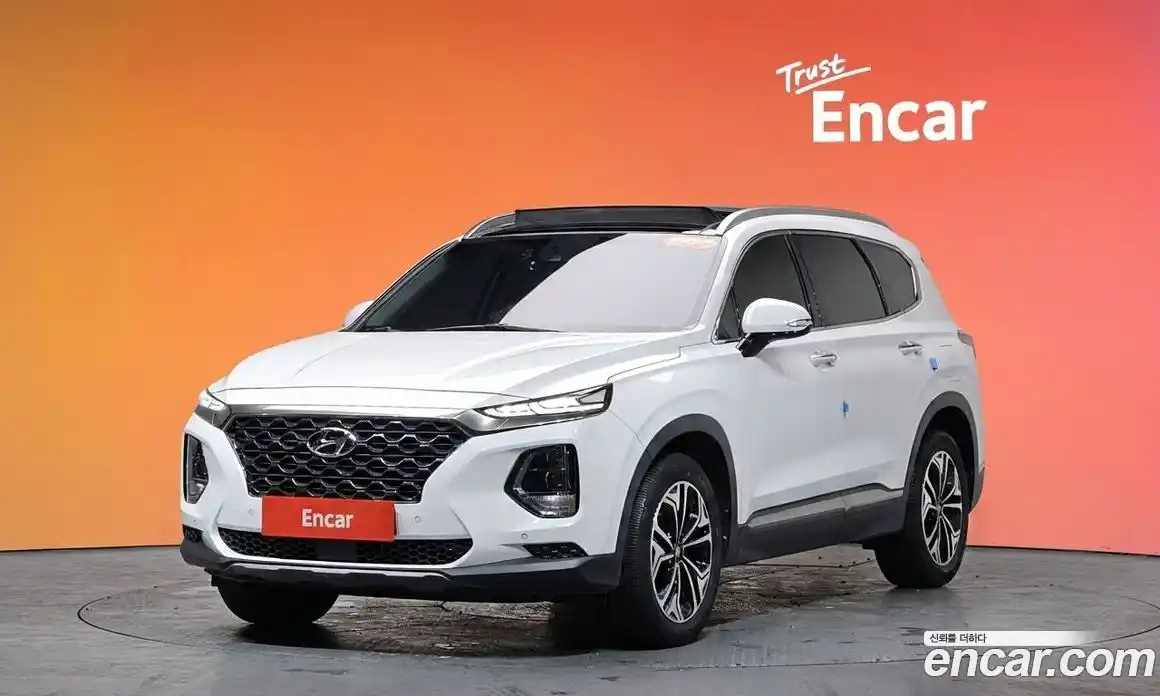 Hyundai Santa Fe 2019 2.0 Автомат в Москве № 110397, фото 5