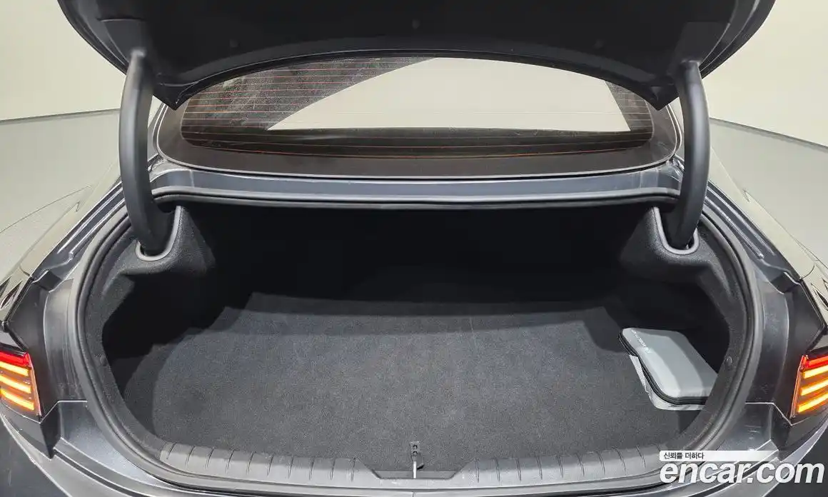 Hyundai Sonata 2024 2.0 Автомат в Москве № 111394, фото 18