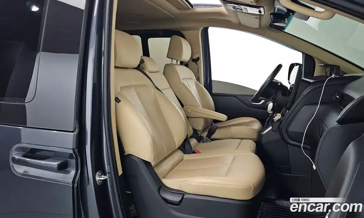 Hyundai Staria 2024 3.5 Автомат в Москве № 113196, фото 12