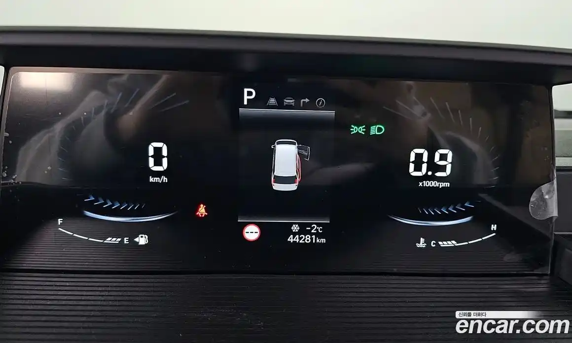 Hyundai Staria 2024 3.5 Автомат в Москве № 113196, фото 16