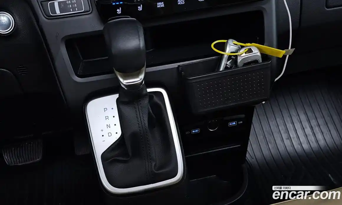 Hyundai Staria 2024 3.5 Автомат в Москве № 113196, фото 20